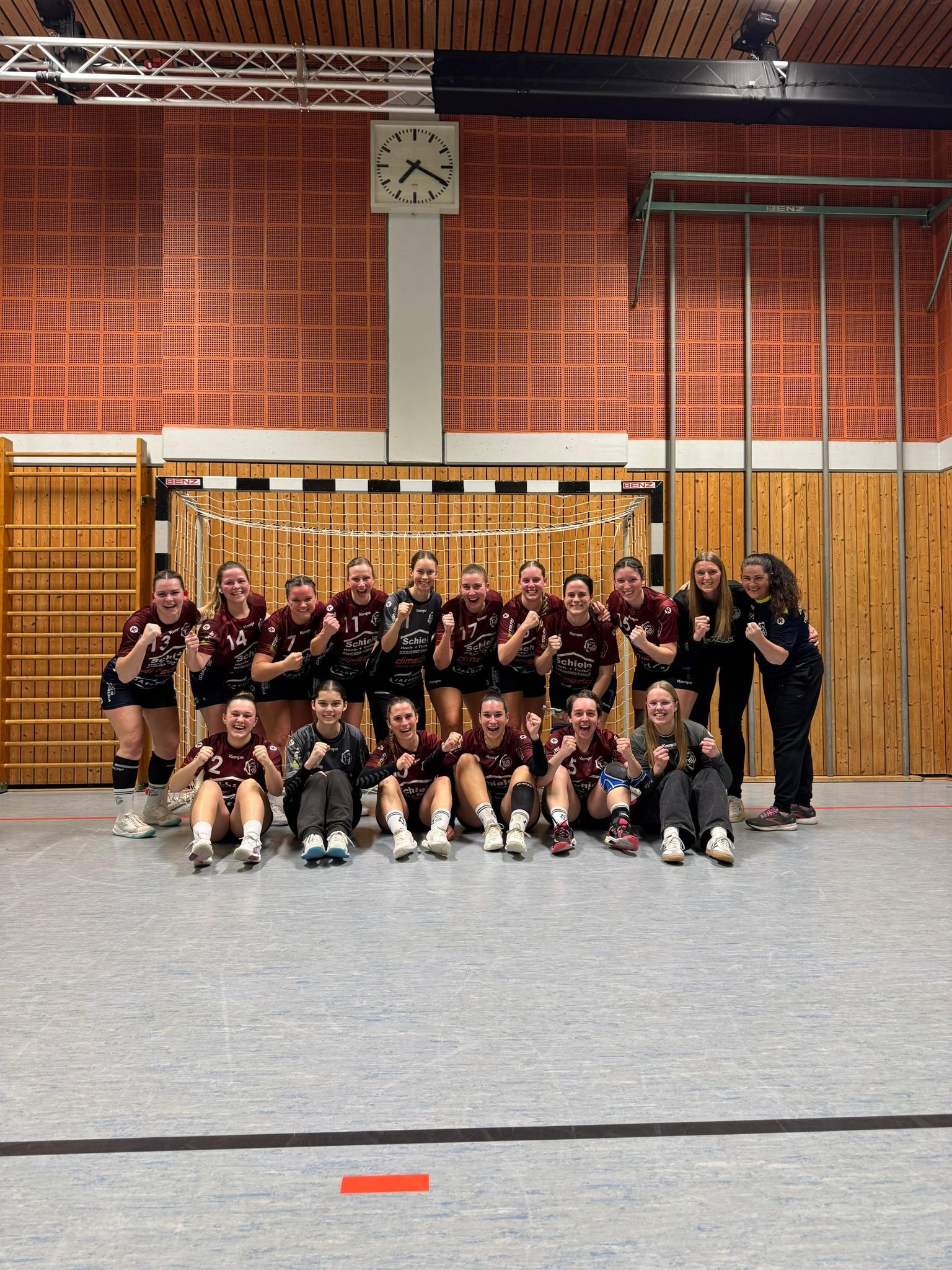 Damen II holen weitere Punkte in auswärtiger Halle